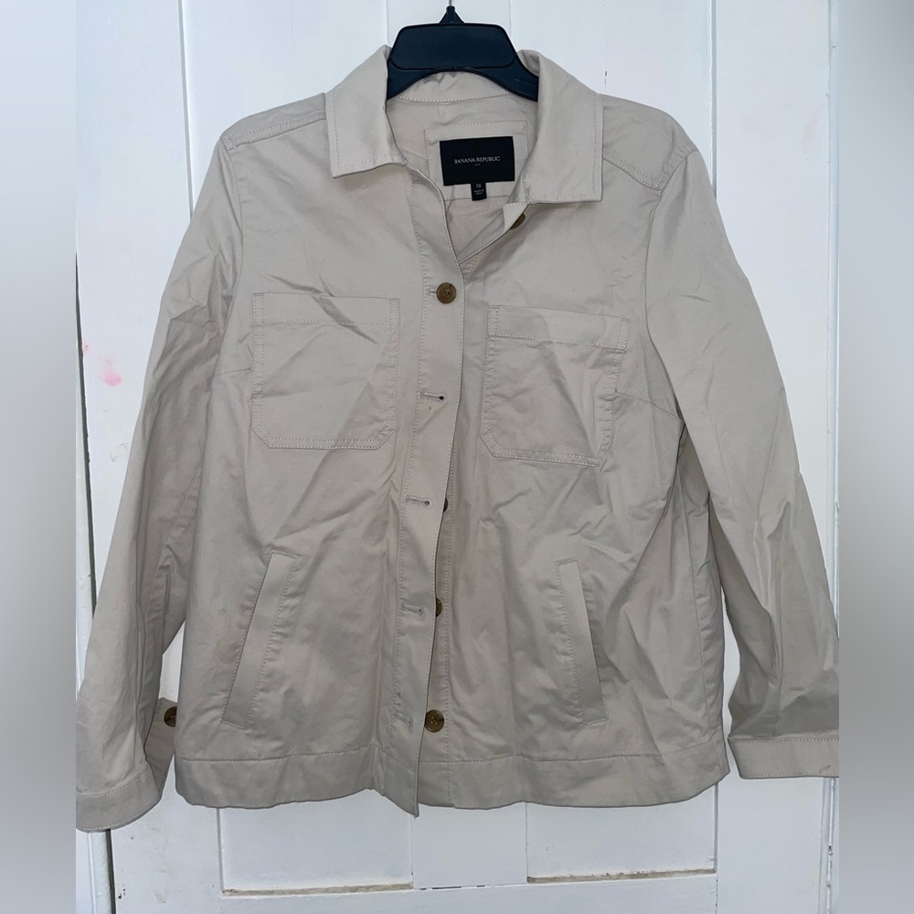 Banana Republic cropped trench